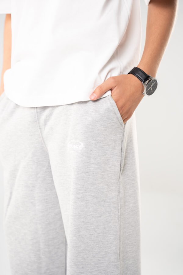 Gray wideleg sweatpants - Image 3